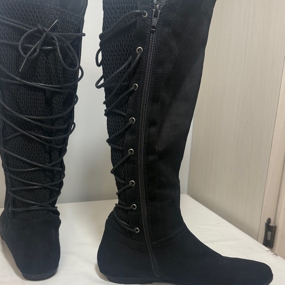 Cliffs by WHITE MOUNTAIN Black Lace Up Boots - Picture 3 of 7